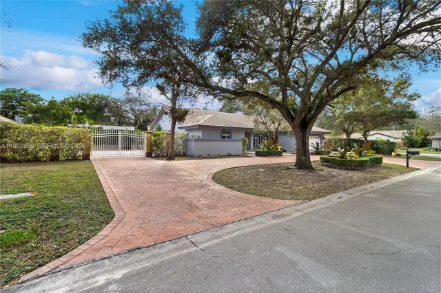 $929,000 | 9290 Northwest 14th Court, Coral Springs, FL 33071