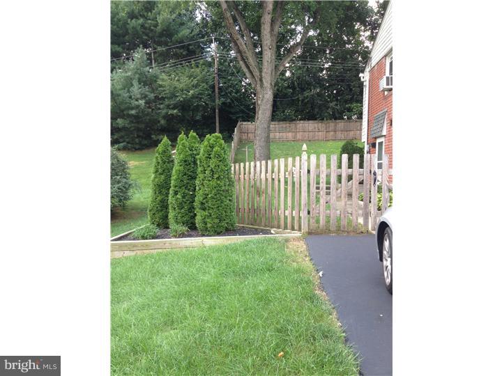 4806 Cooper Road Brookhaven, PA 19015 - Photo 4 of 16 Exterior Side