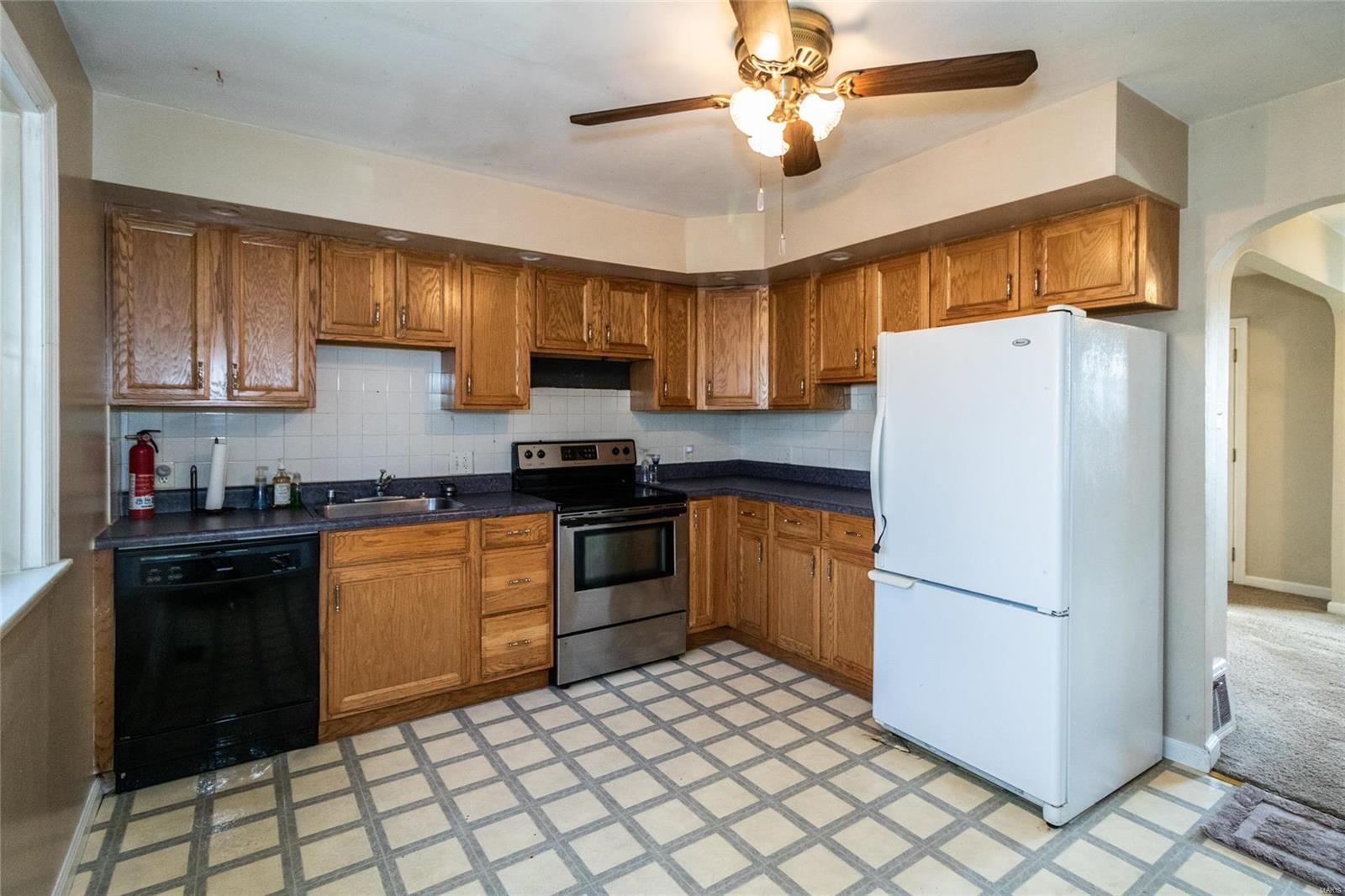 3417 Ashby Road St. Ann, MO 63074 - Photo 6 of 33 Gallery Image 6