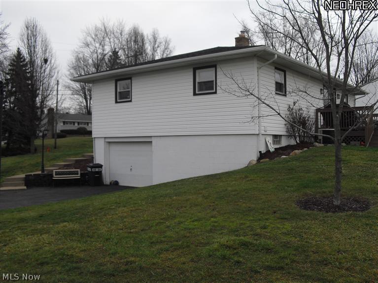 6250 Dodge Road Southwest Canton, OH 44706 - Photo 25 of 25 Side View