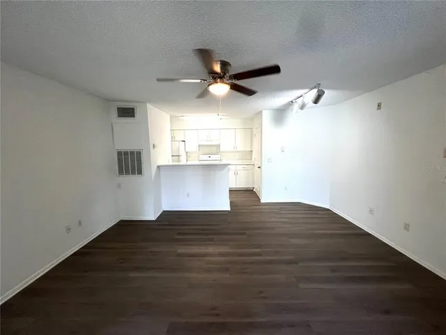 $1,250 | 2203 Yankee Place, Unit 204, Orlando, FL 32839