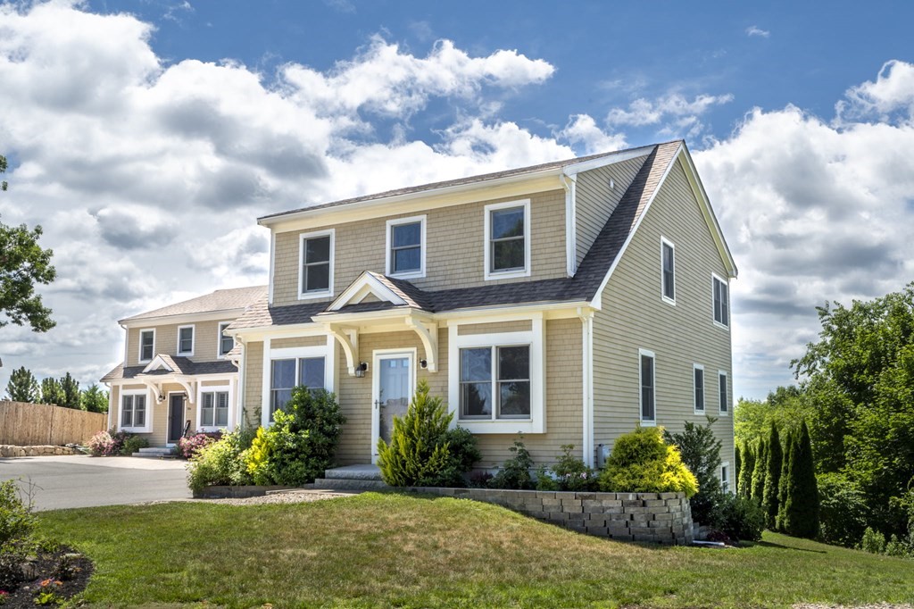 126 Eastern Avenue, Unit B Gloucester, MA 01930 - Photo 1 of 41
