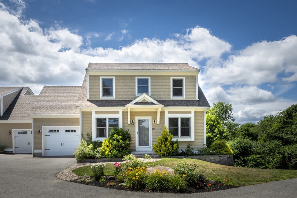 126 Eastern Avenue, Unit B Gloucester, MA 01930 - Photo 2 of 41