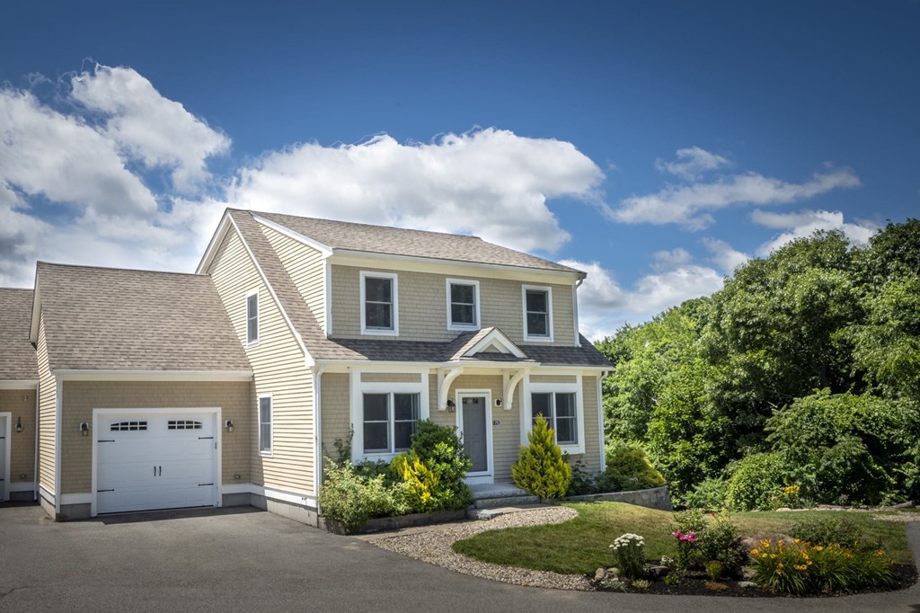 126 Eastern Avenue, Unit B Gloucester, MA 01930 - Photo 3 of 41