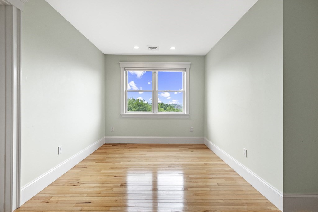 126 Eastern Avenue, Unit B Gloucester, MA 01930 - Photo 36 of 41
