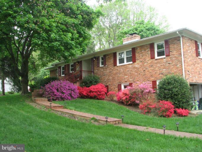 7316 Churchill Road McLean, VA 22101 - Photo 1 of 16 Exterior (Front)
