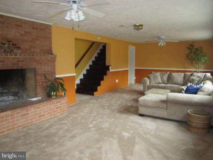 7316 Churchill Road McLean, VA 22101 - Photo 11 of 16 Interior (General)