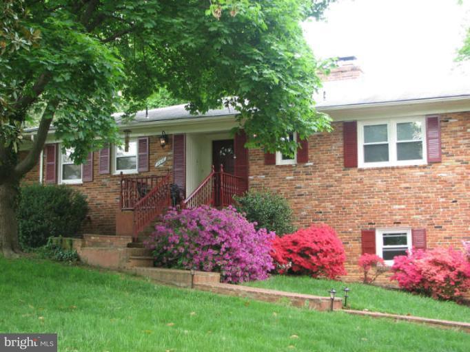 7316 Churchill Road McLean, VA 22101 - Photo 3 of 16 Exterior (Front)