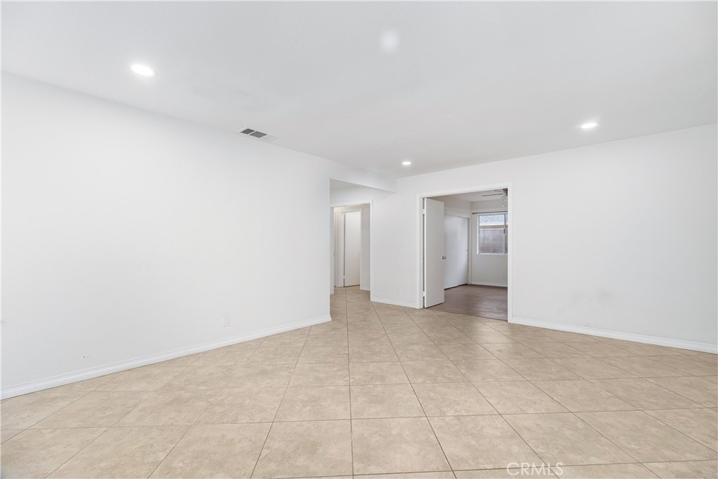 6897 Crest Avenue Riverside, CA 92503 - Photo 7 of 26 a view of an empty room