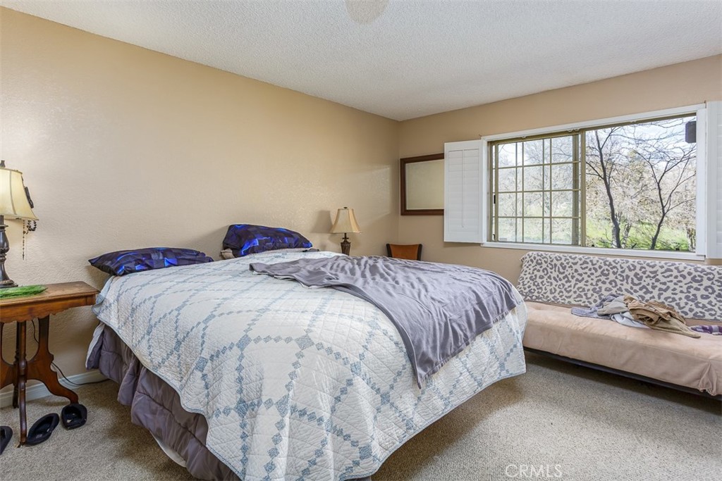 18571 Glenview Court Tehachapi, CA 93561 - Photo 17 of 26