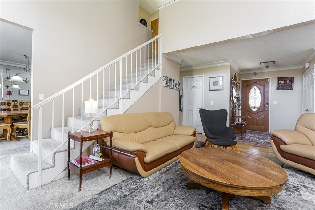 18571 Glenview Court Tehachapi, CA 93561 - Photo 4 of 26