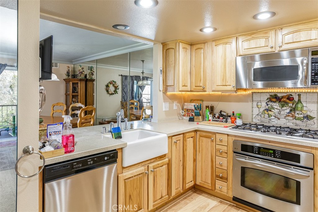 18571 Glenview Court Tehachapi, CA 93561 - Photo 8 of 26