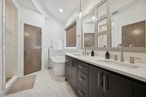 $1,125,000 | 839 Dewees Avenue, Nashville, TN 37204