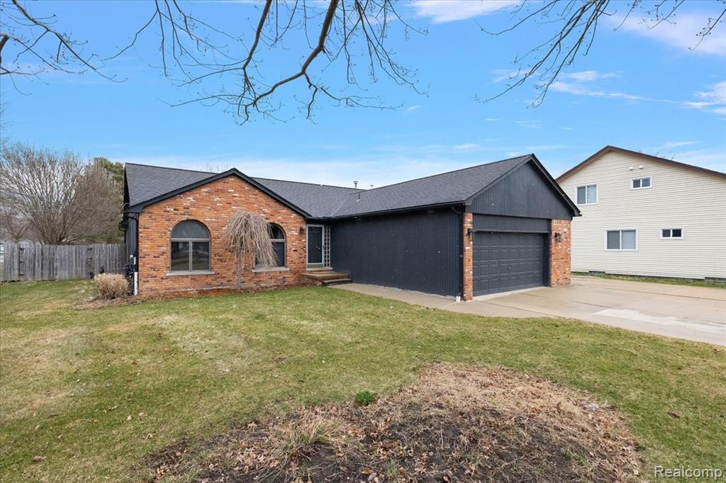 51604 Base Street New Baltimore, MI 48047 - Photo 2 of 47 Gallery Image 2
