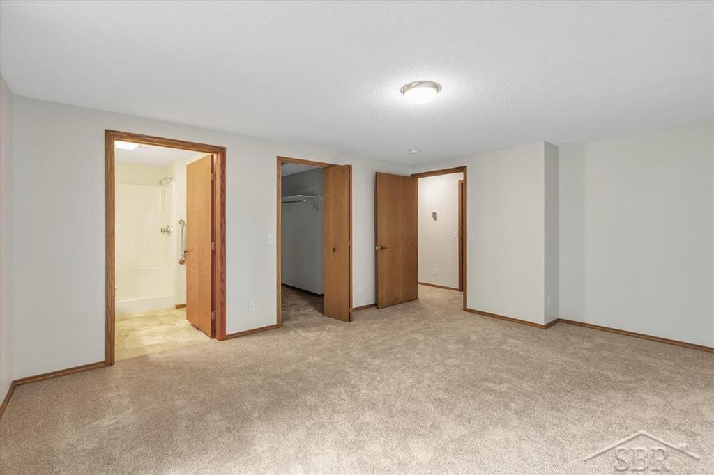 5114 Raintree Drive Midland, MI 48640 - Photo 16 of 26 50048901-15.JPG