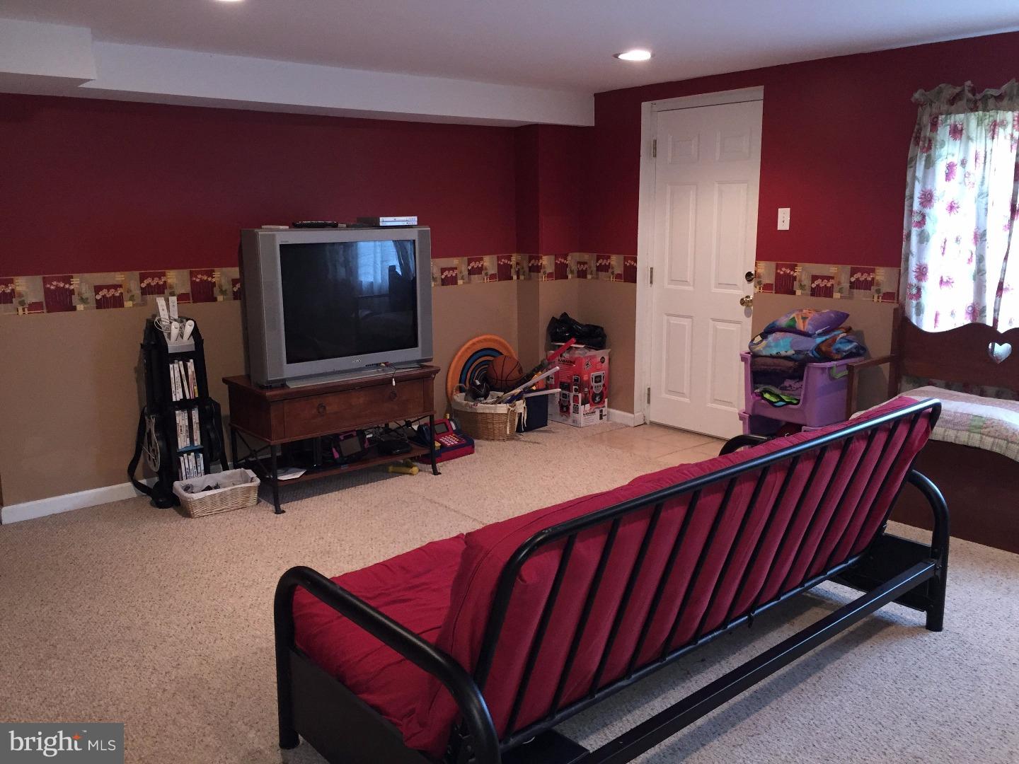 12733 Elnora Road Philadelphia, PA 19154 - Photo 13 of 19