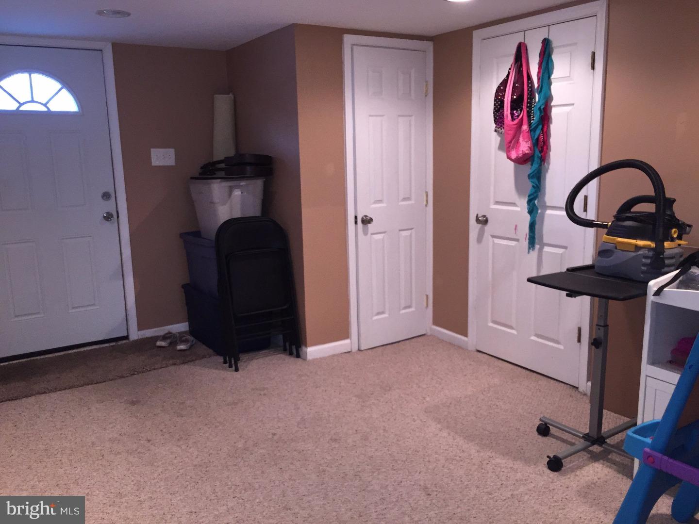 12733 Elnora Road Philadelphia, PA 19154 - Photo 14 of 19