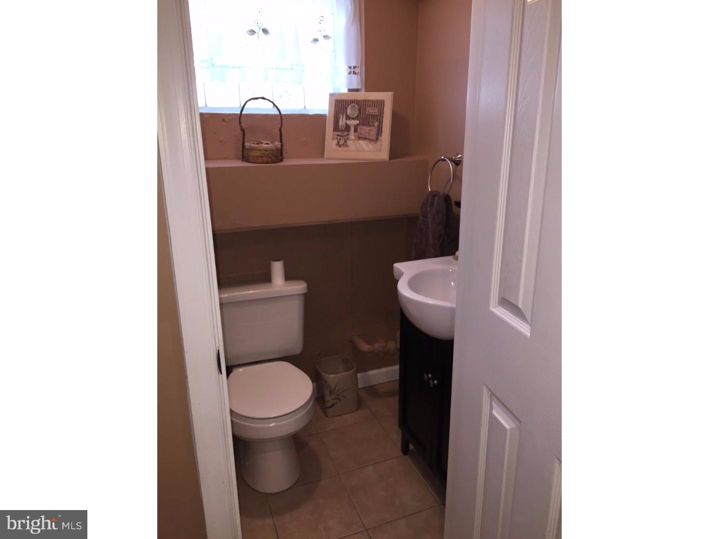 12733 Elnora Road Philadelphia, PA 19154 - Photo 15 of 19