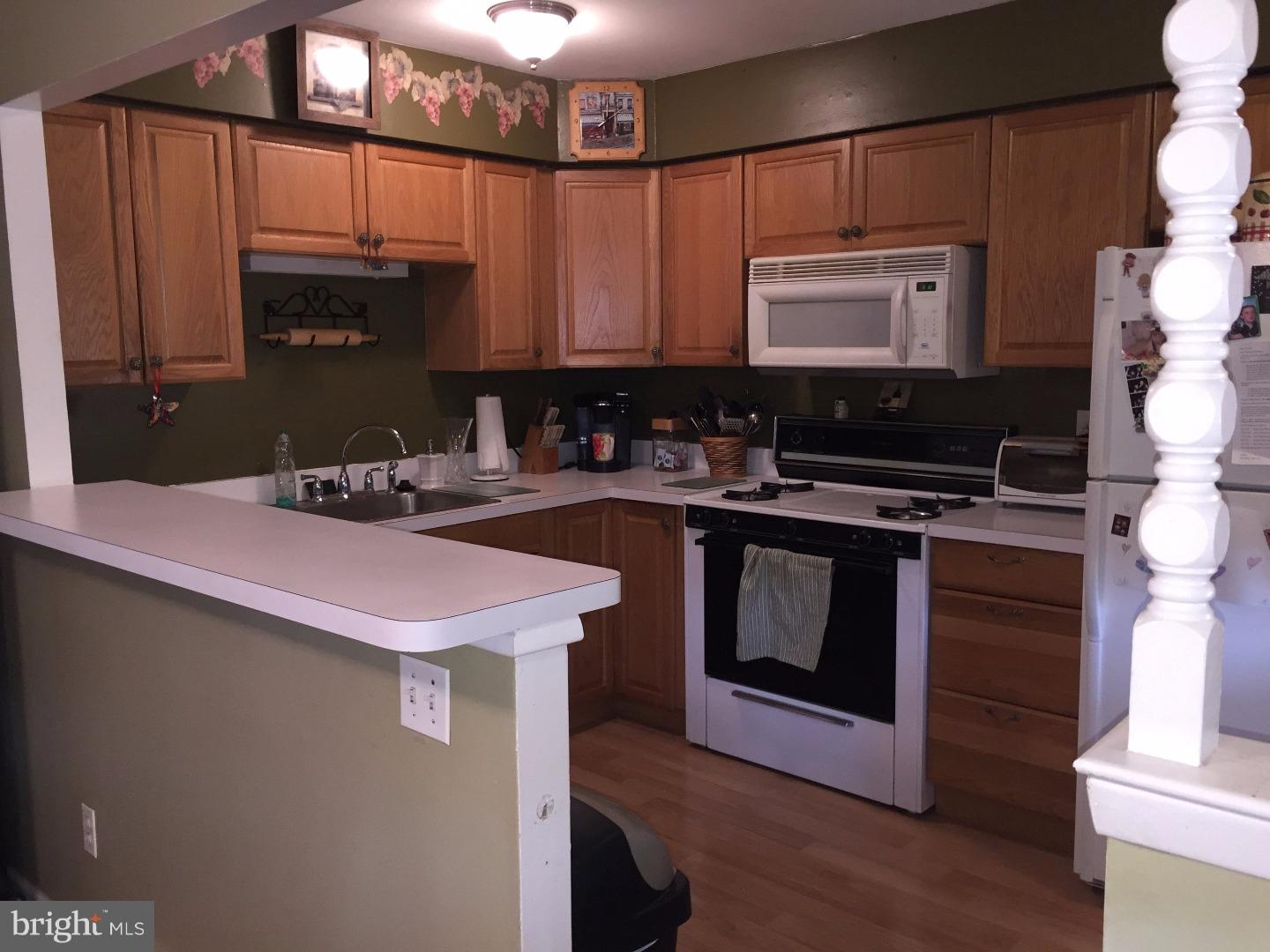 12733 Elnora Road Philadelphia, PA 19154 - Photo 5 of 19