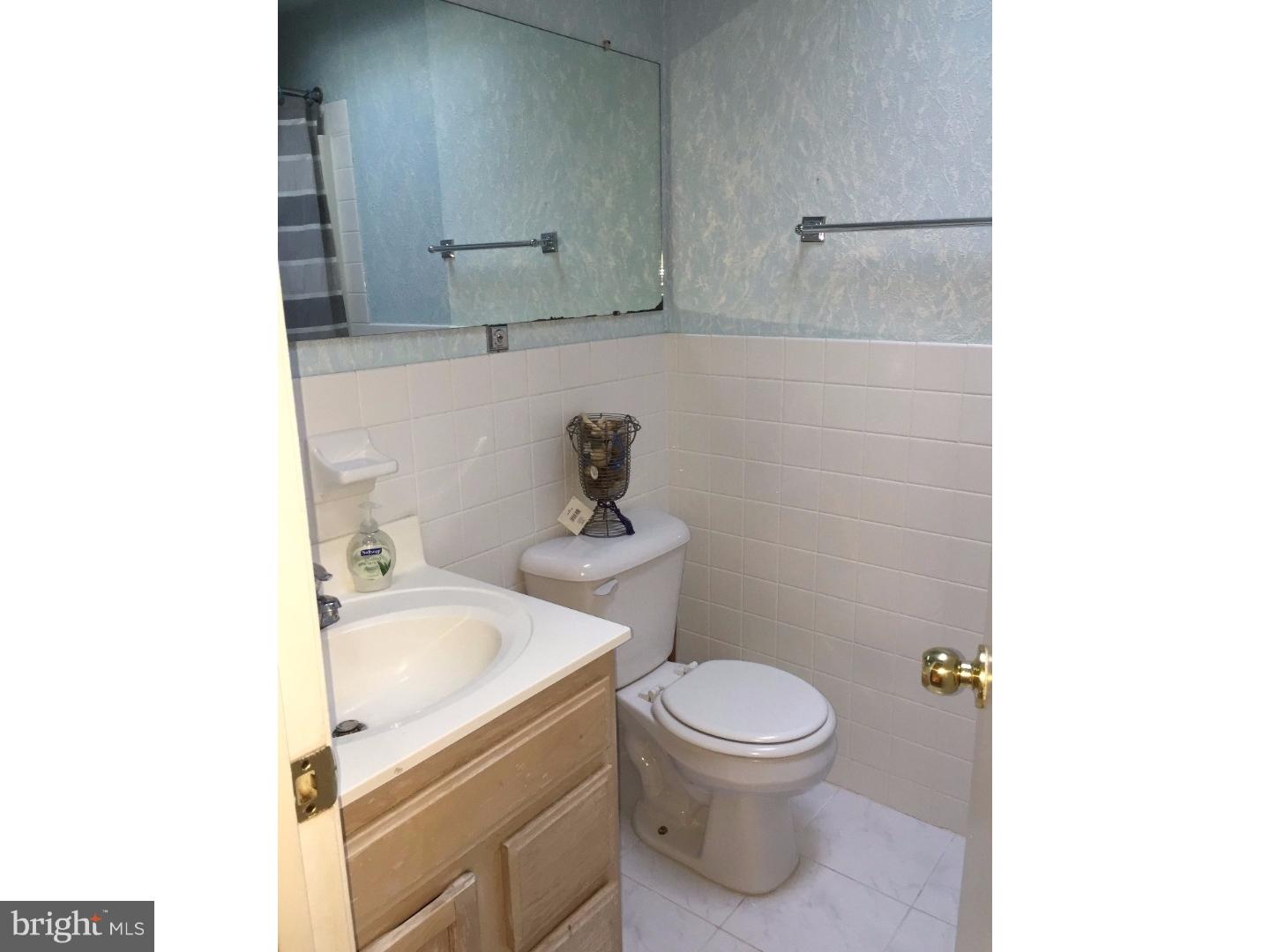 12733 Elnora Road Philadelphia, PA 19154 - Photo 10 of 19