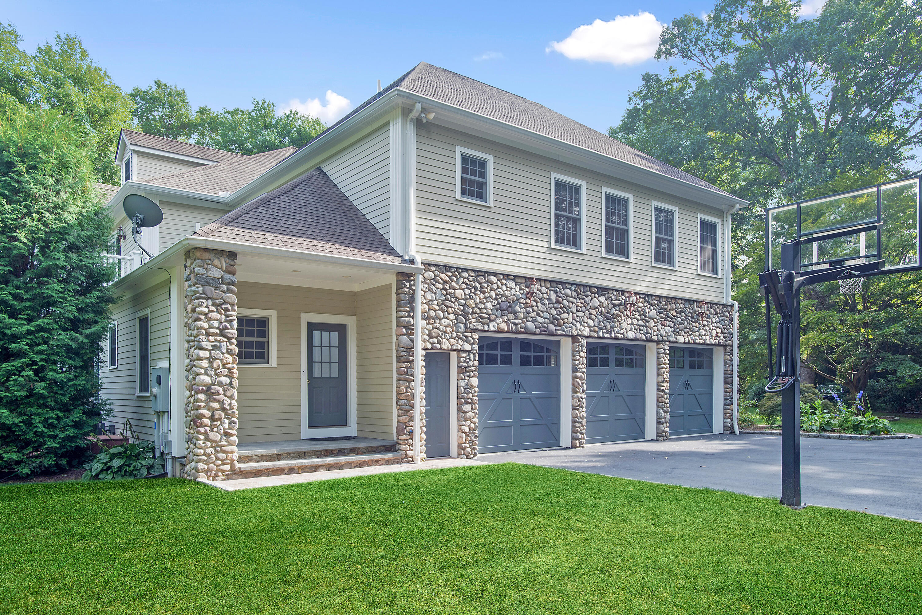 2 White Birch Road New Canaan, CT 06840 - Photo 40 of 42 Three Car Garage