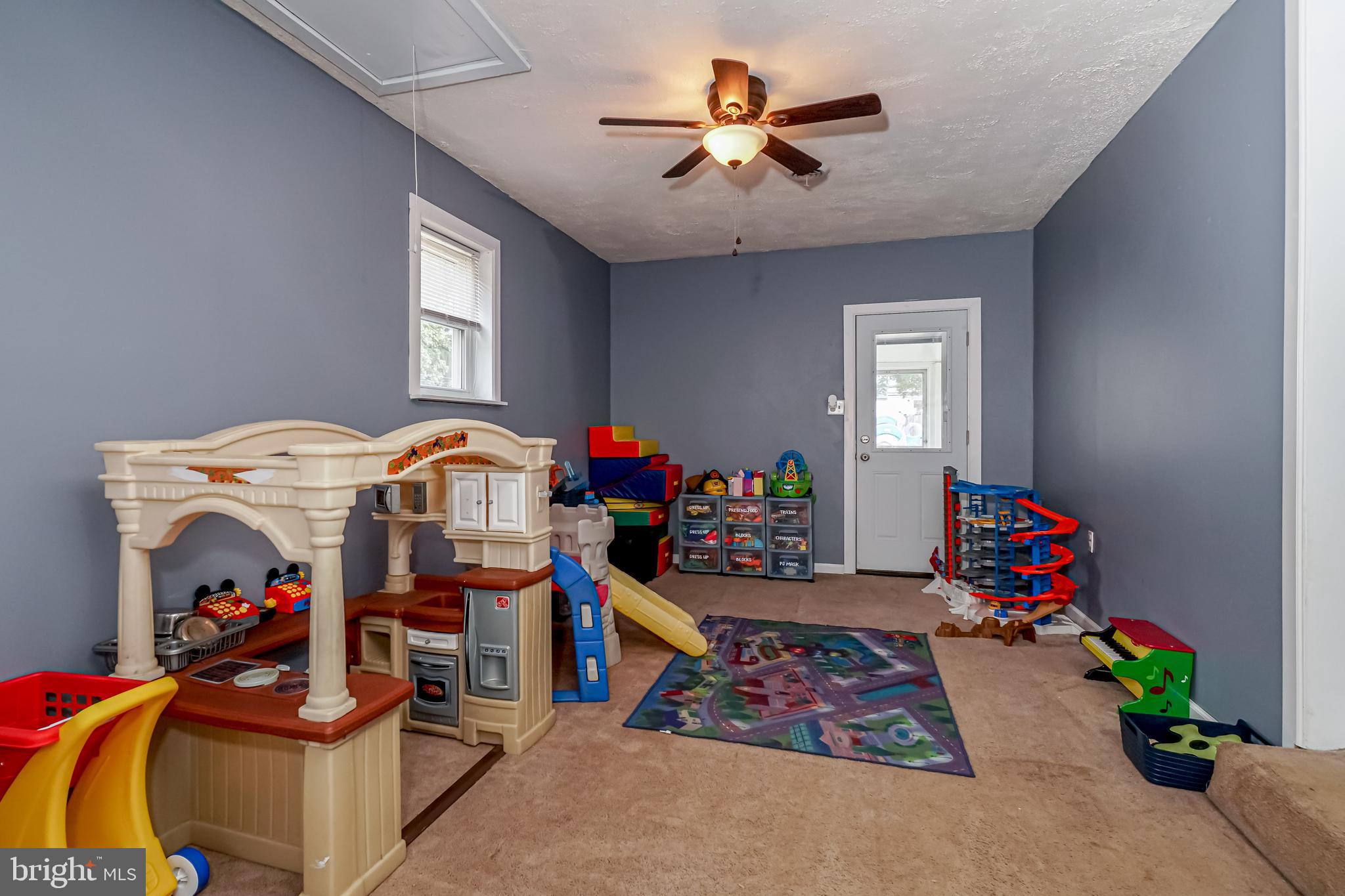 113 Reynolds Avenue Rising Sun, MD 21911 - Photo 9 of 25 Large Bonus Room off the kitchen