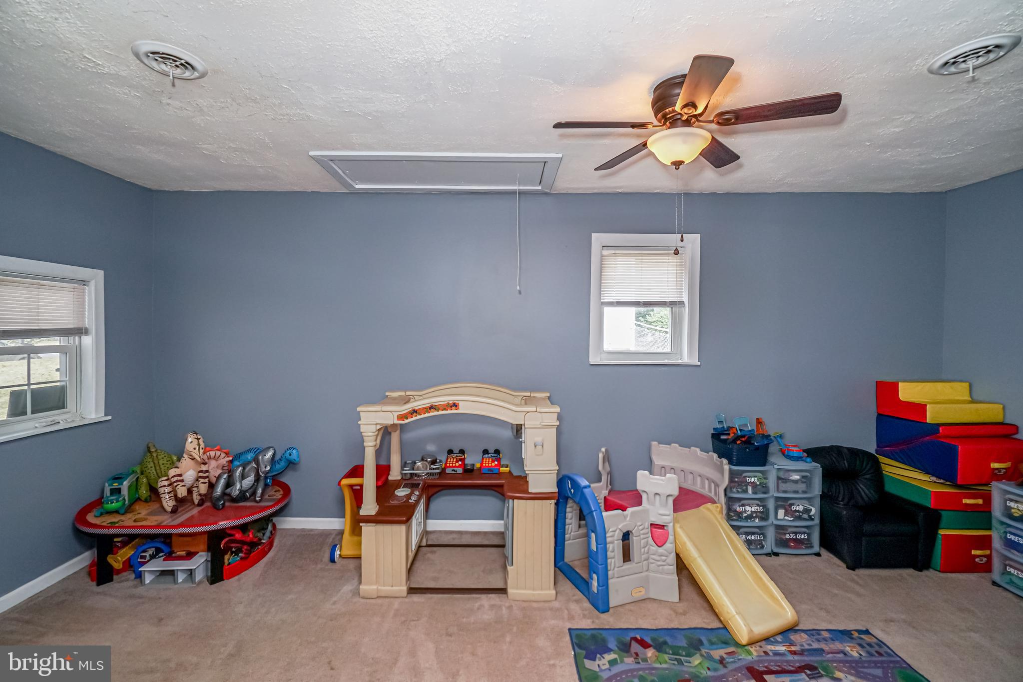 113 Reynolds Avenue Rising Sun, MD 21911 - Photo 10 of 25 Large Bonus Room off the kitchen