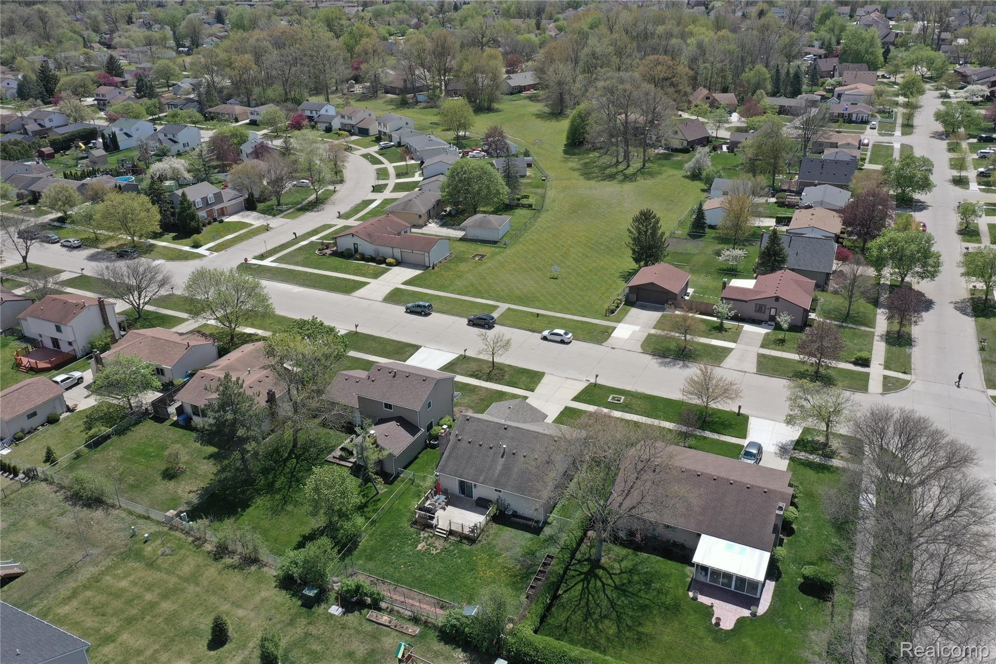 44148 Proctor Road Canton, MI 48188 - Photo 35 of 36 Photo Apr 30, 1 28 52 PM.jpg