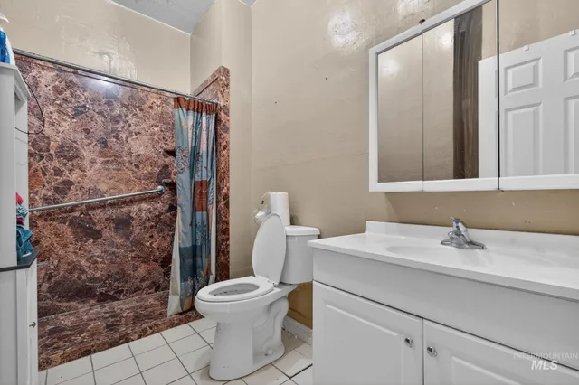 $299,900 | 208 South 4th W Street, Preston, ID 83263