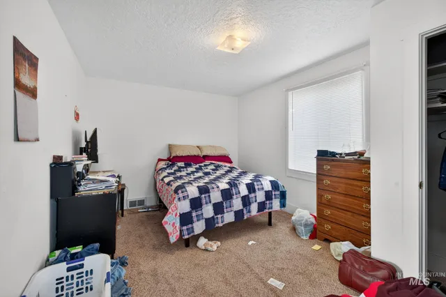 $299,900 | 208 South 4th W Street, Preston, ID 83263