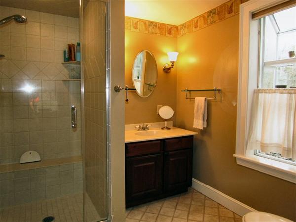 227 R Main Street Hingham, MA 02043 - Photo 13 of 20