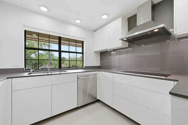 $529,900 | 320 Ridgecrest Road, Georgetown, TX 78628