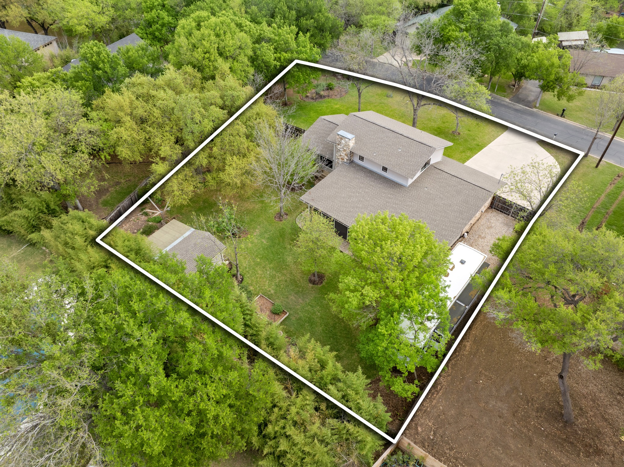 320 Ridgecrest Road Georgetown, TX 78628 - Photo 3 of 39