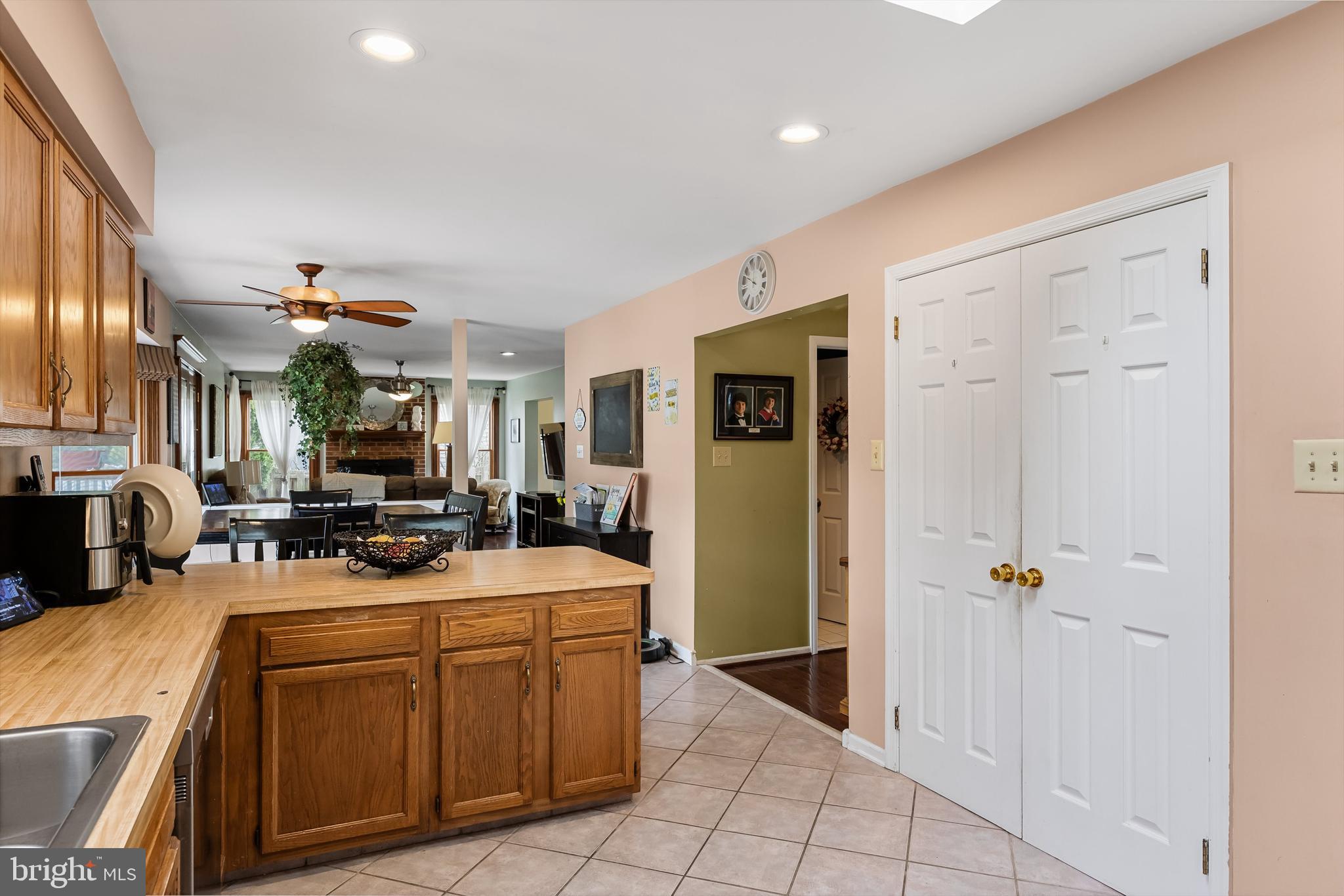 37 Spring Mill Drive Sewell, NJ 08080 - Photo 16 of 39 Gallery Image 16
