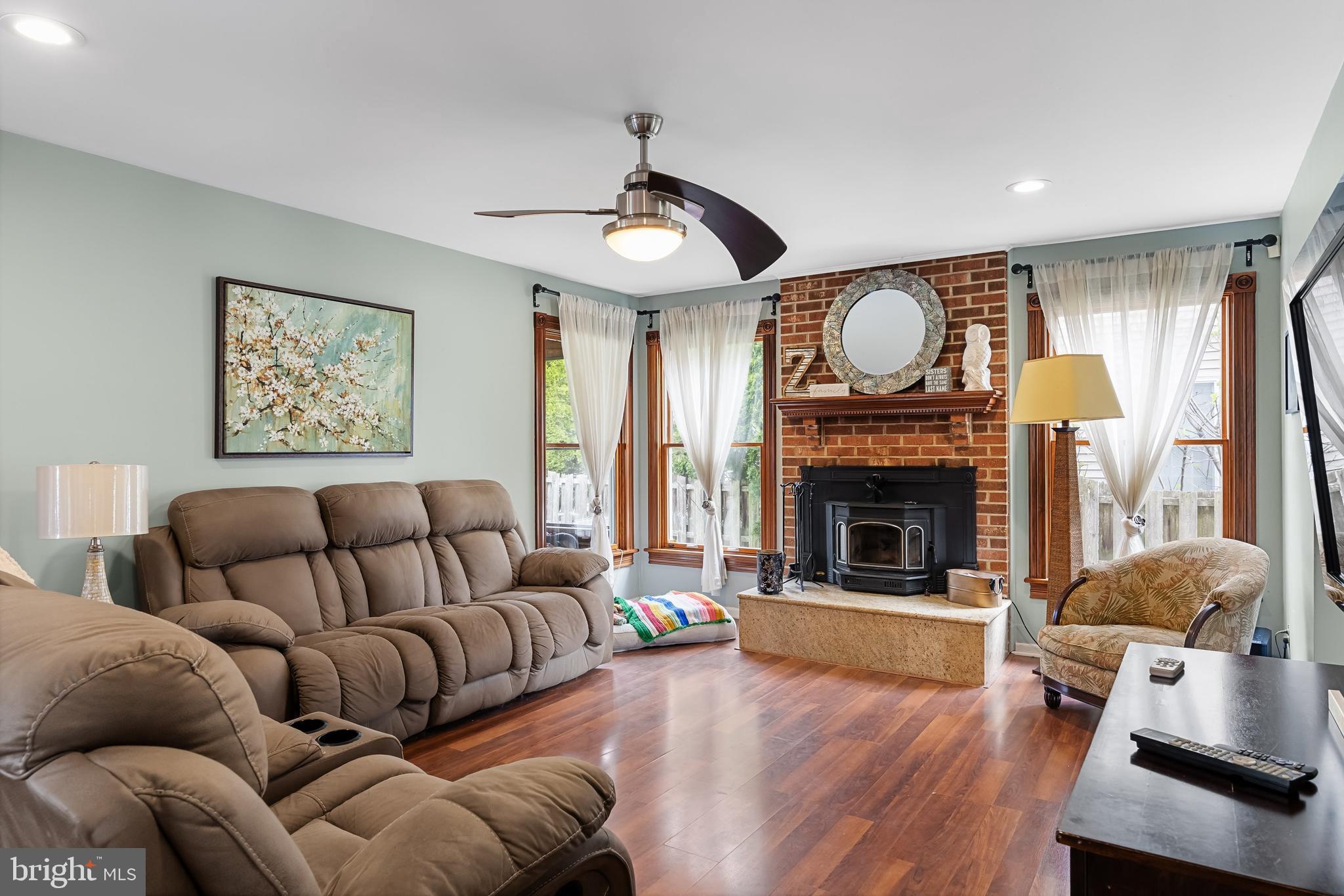 37 Spring Mill Drive Sewell, NJ 08080 - Photo 8 of 39 Gallery Image 8