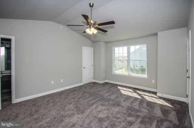 $2,400 | 515 Elm Street, Reading, PA 19601