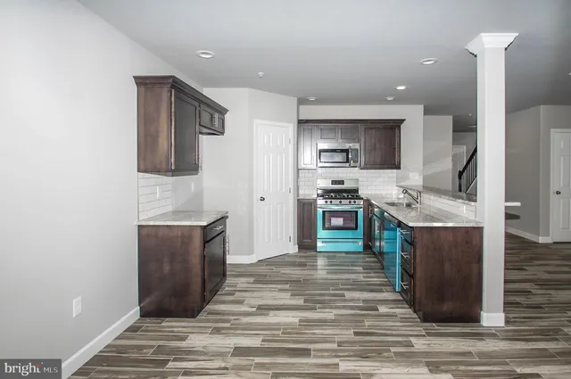 $2,400 | 515 Elm Street, Reading, PA 19601