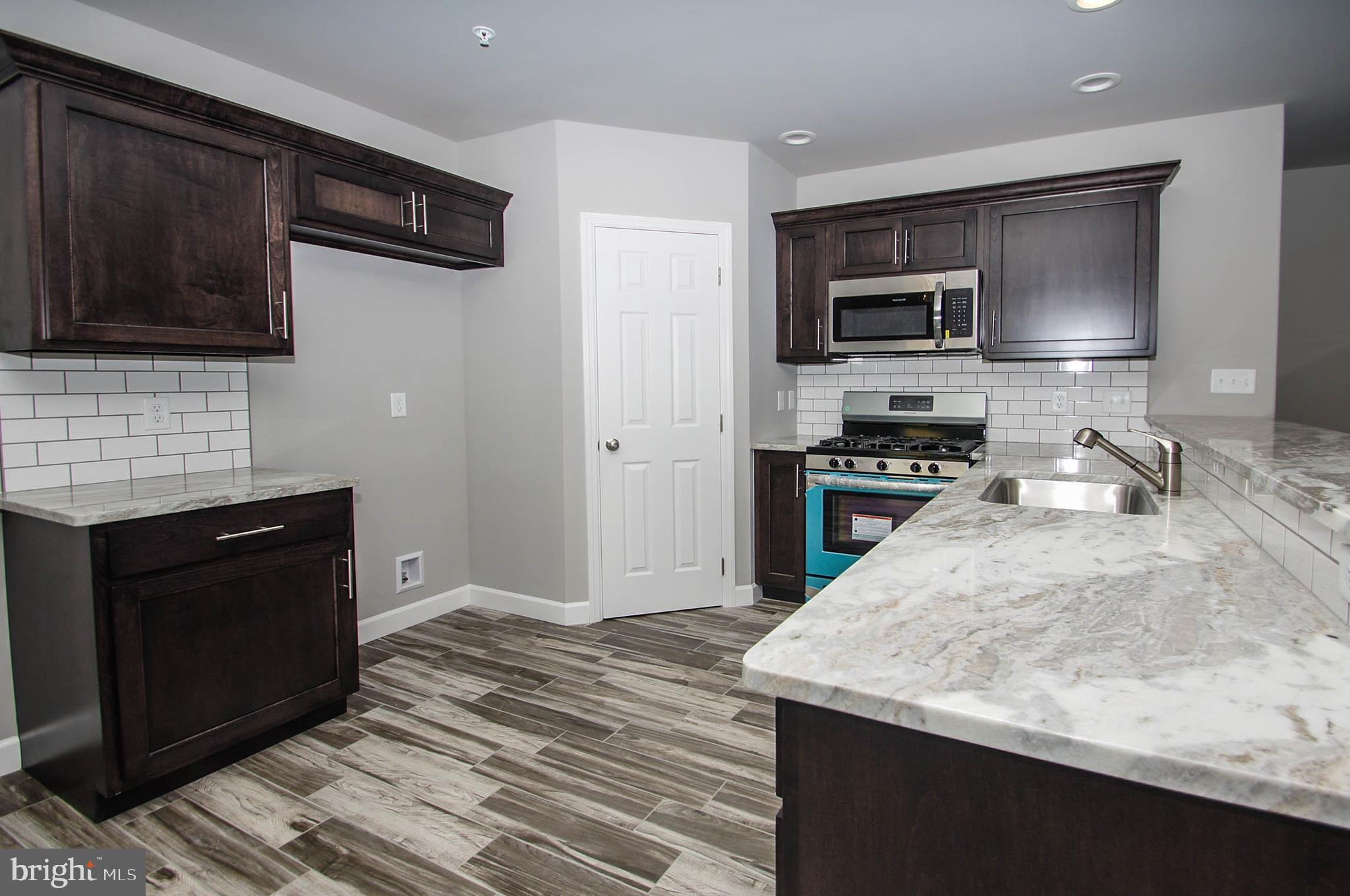 515 Elm Street Reading, PA 19601 - Photo 6 of 15