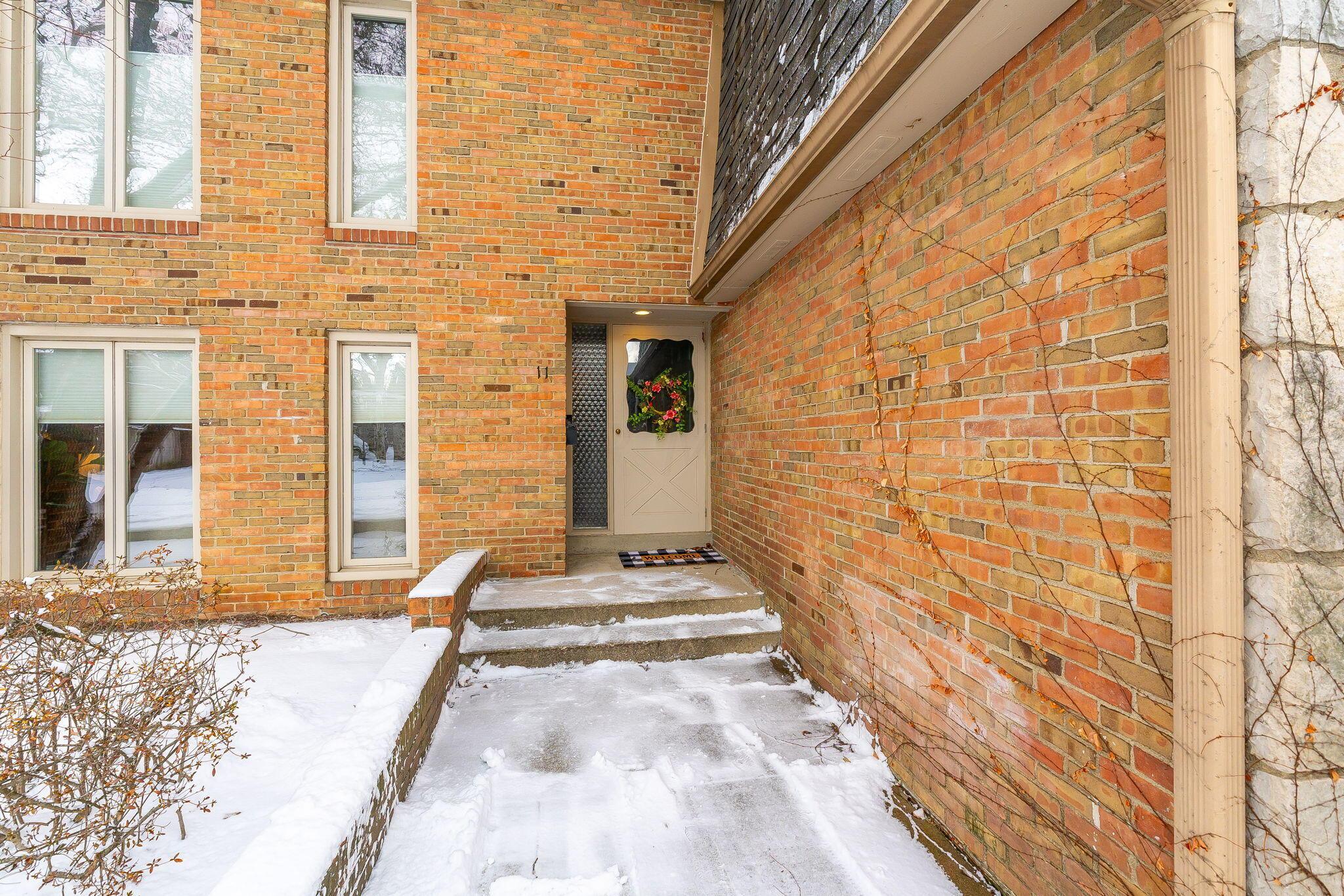 3600 Reed Road, Unit 11 Columbus, OH 43220 - Photo 2 of 52 Front Entry
