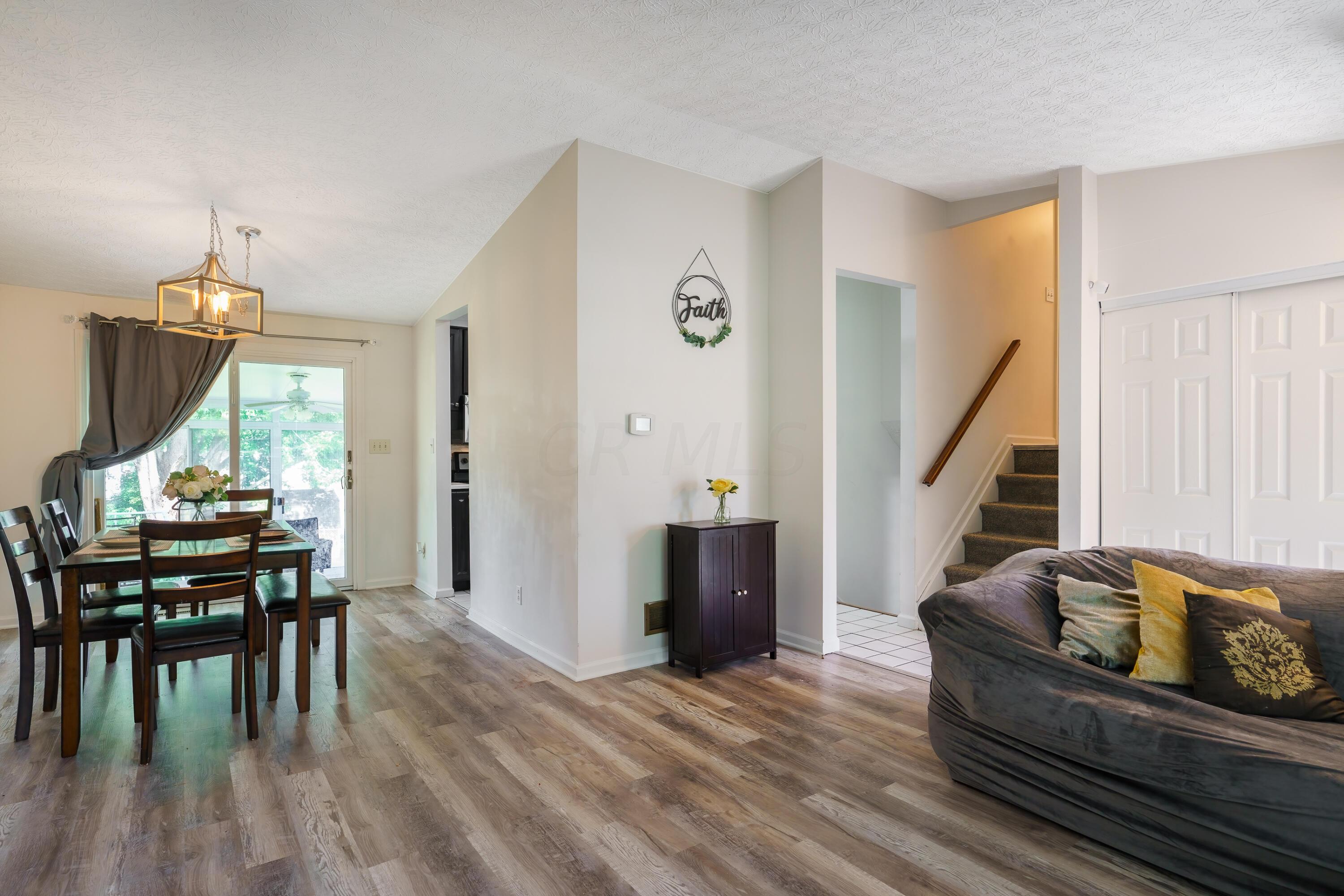 6337 South Sunbury Road Westerville, OH 43081 - Photo 8 of 28 Main Level