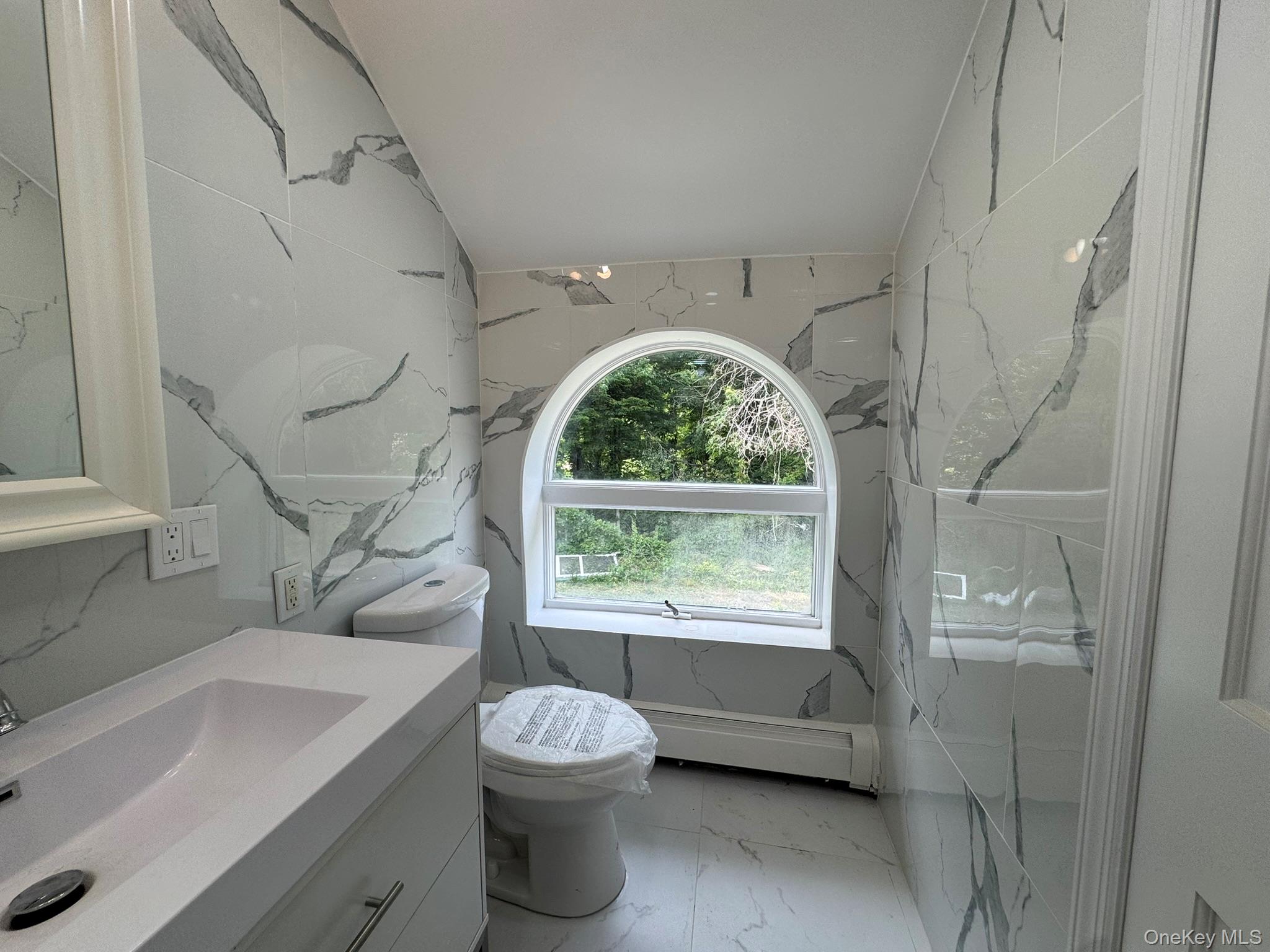 227 Beverly Road Huntington Station, NY 11746 - Photo 11 of 39