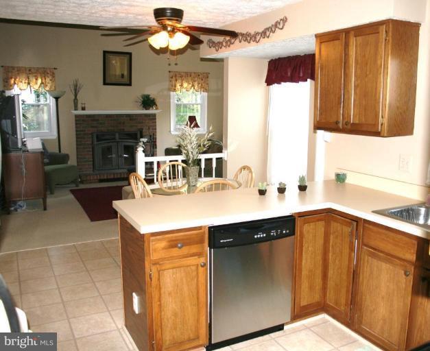 8660 Mission Road Jessup, MD 20794 - Photo 2 of 30 kitchen