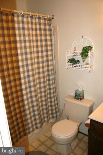 8660 Mission Road Jessup, MD 20794 - Photo 11 of 30 master bath