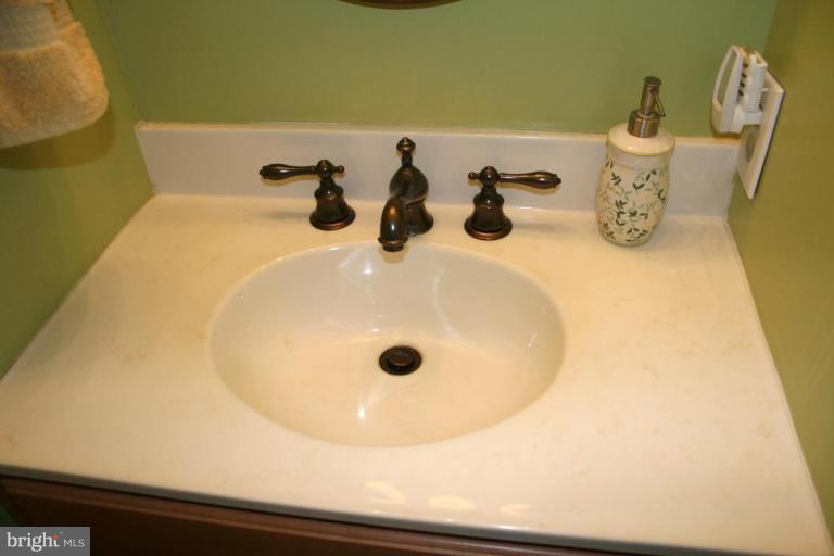 8660 Mission Road Jessup, MD 20794 - Photo 13 of 30 half bath