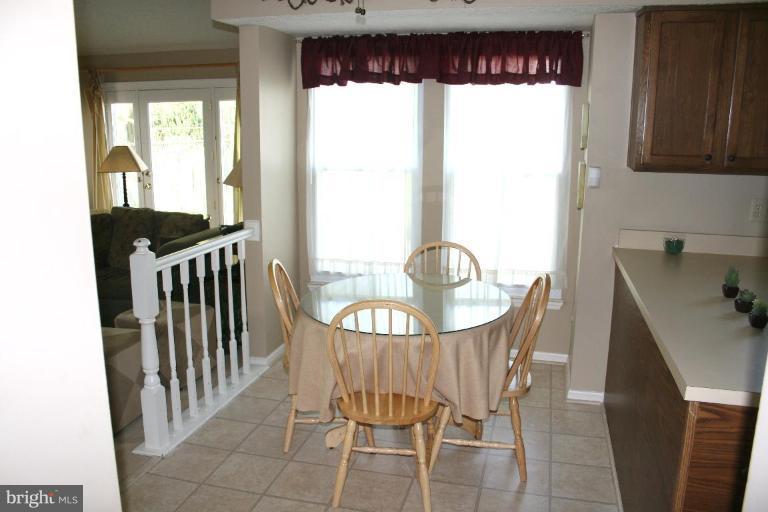 8660 Mission Road Jessup, MD 20794 - Photo 4 of 30 kitchen breakfast area