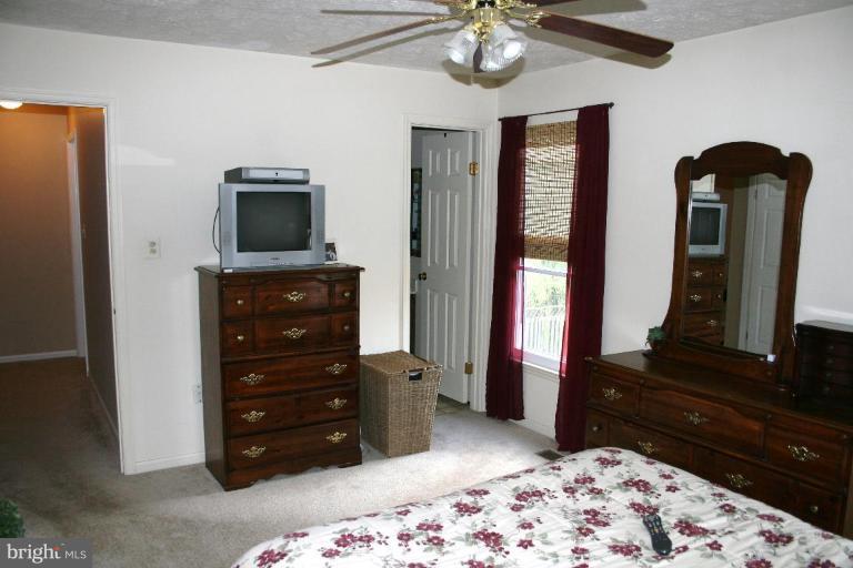 8660 Mission Road Jessup, MD 20794 - Photo 10 of 30 master bedroom