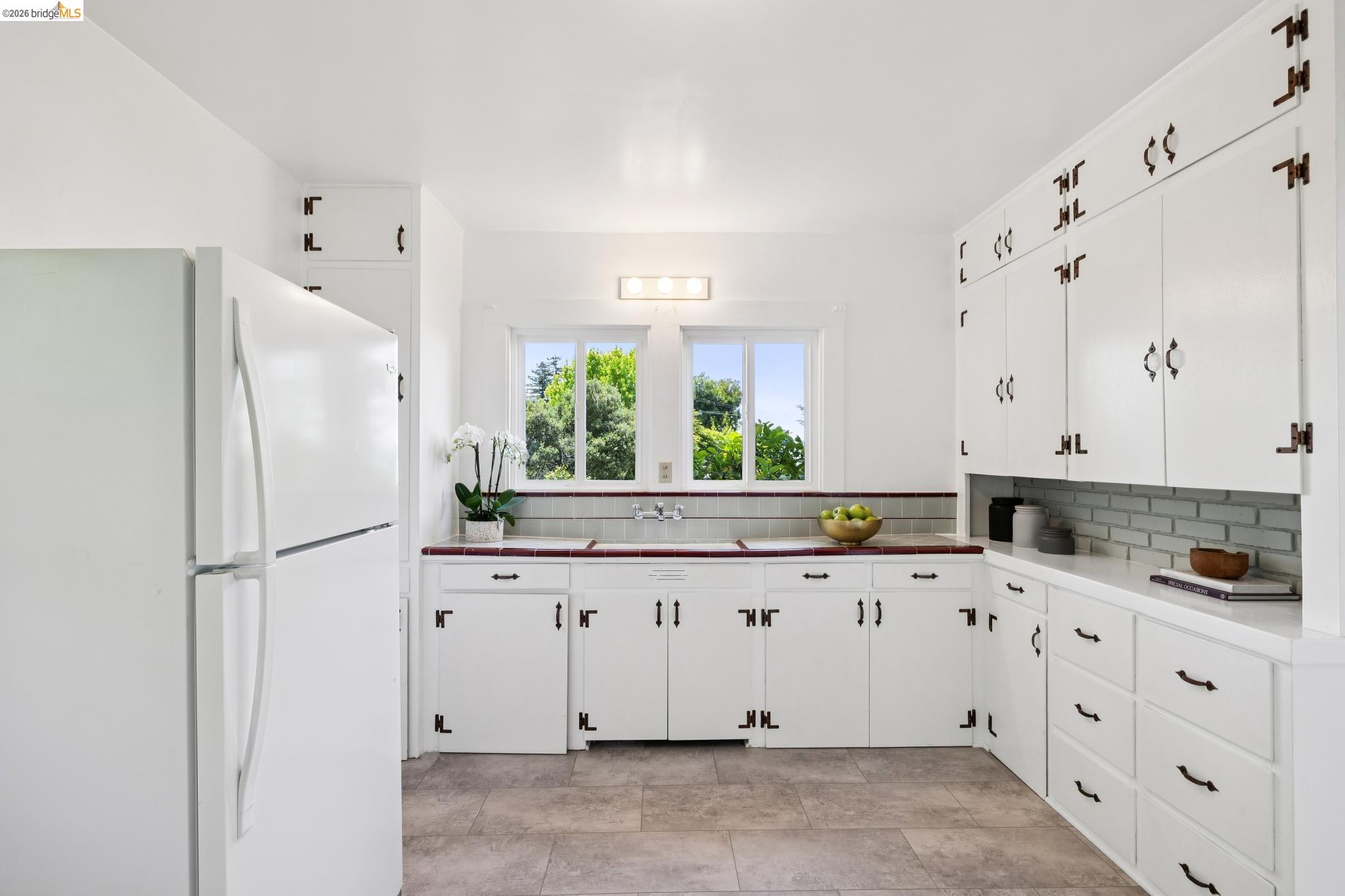 178 Ardmore Road Kensington, CA 94707 - Photo 24 of 50