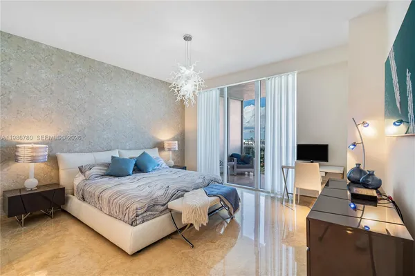 $8,900 | 16001 Collins Avenue, Unit 3002, Sunny Isles Beach, FL 33160