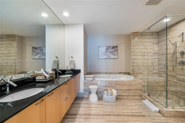 $8,900 | 16001 Collins Avenue, Unit 3002, Sunny Isles Beach, FL 33160