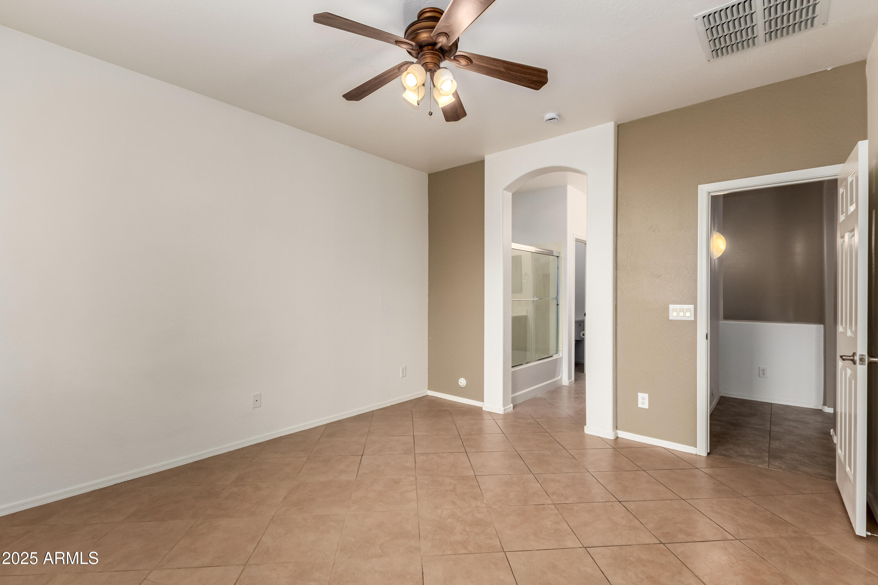 8848 West Cordes Road Tolleson, AZ 85353 - Photo 18 of 32 20